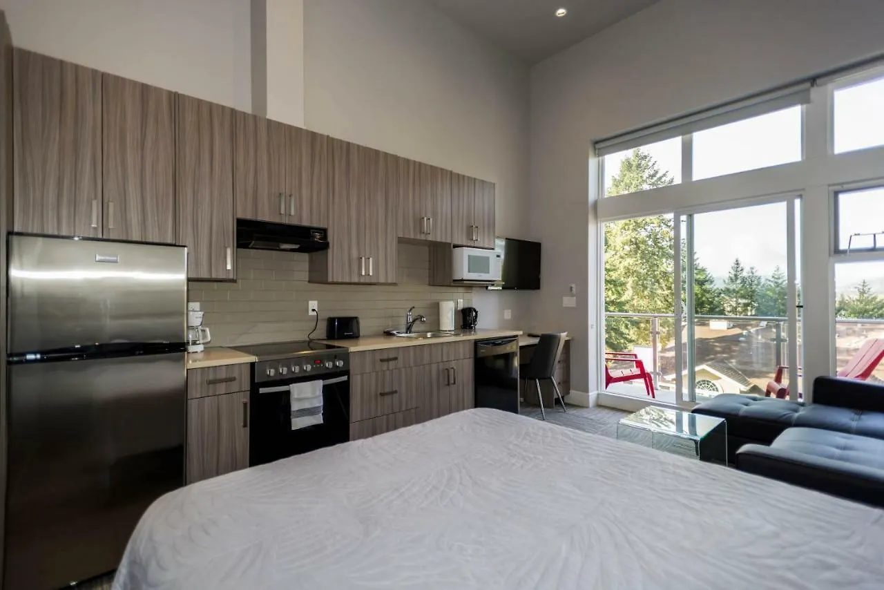 Solo Suites Langford 0*,  Canada